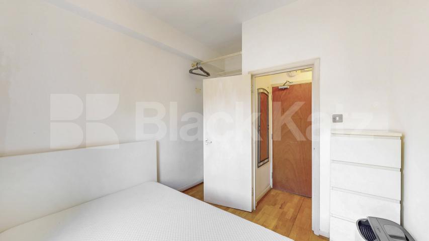 Modern Apartment Sinclair Gardens, Shepherds Bush